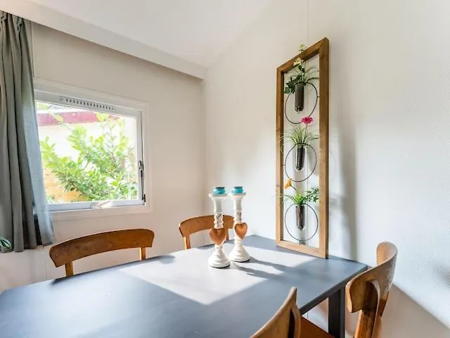 De Eekhoorn * Putten