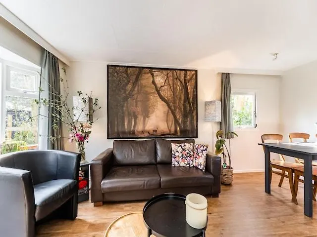 De Eekhoorn * Putten